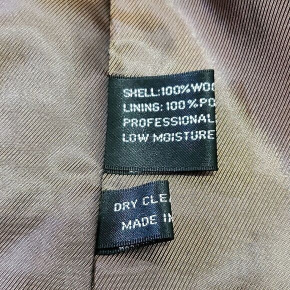 LINEAGE SPORTCOAT, Sz 44R, GREY STRIPED FABRIC, MERINO WOOL - Picture 9 of 15